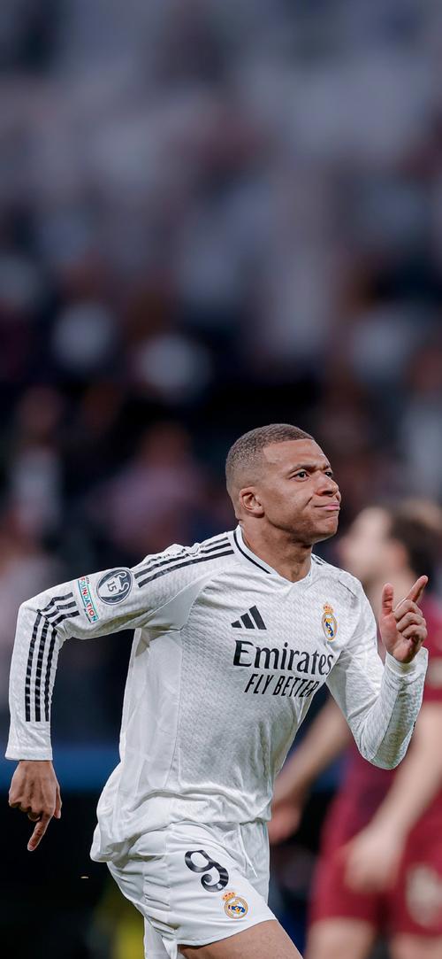 7球7助！亚马尔刷新青年球员欧冠制造进球纪录，超越姆巴佩