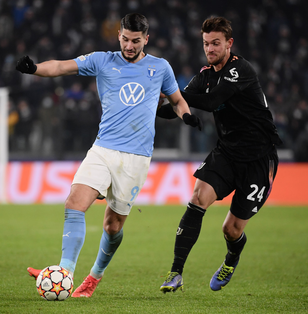 talkSPORT：切尔西将再次在没球衣赞助商的情况下开始新赛季