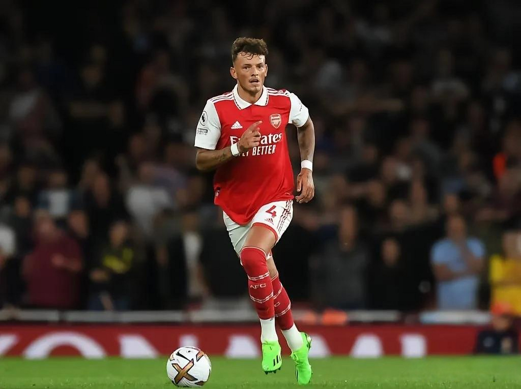 巴塞罗那瞄准劳塔罗·马丁内斯：转会市场的新动向