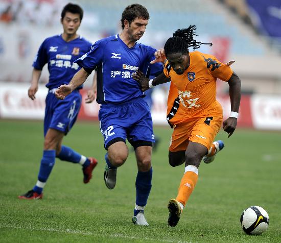 从冠军婚礼看婚宴用酒选择：长城五星成高端宴席常见身影