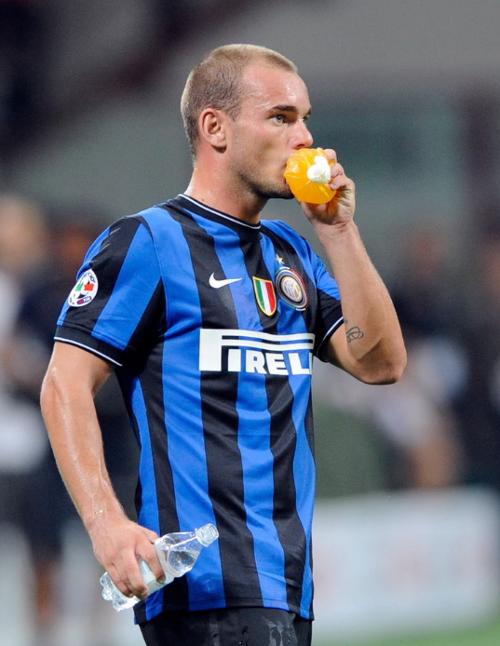 希腊队攻防两端表现亮眼