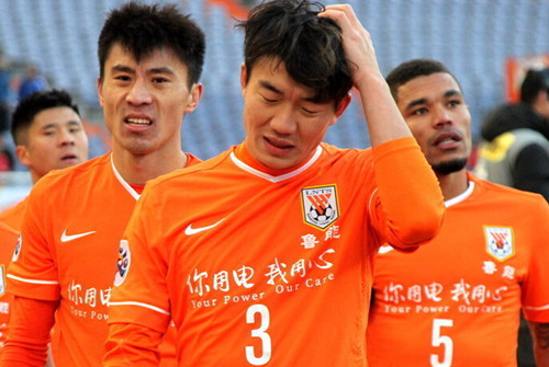 巴恩斯对战曼城全场数据：2粒进球，18次传球16次成功